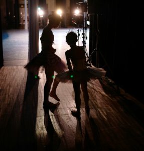 ensayo bailarina en teatro
